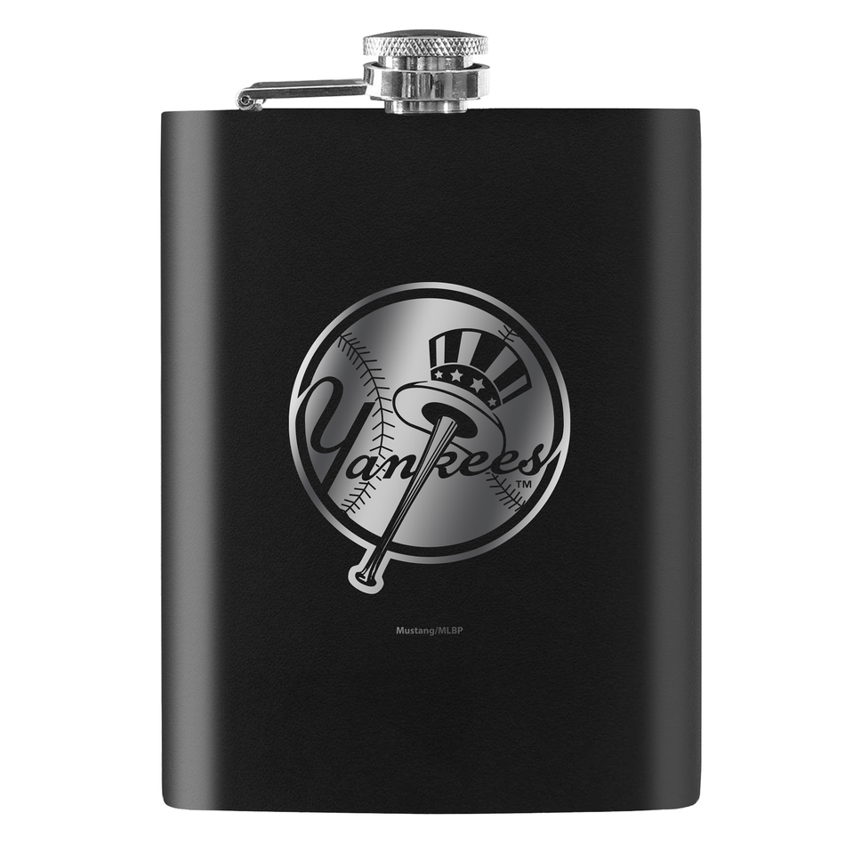 New York Yankees Flask | Black Laser-Etched 8oz